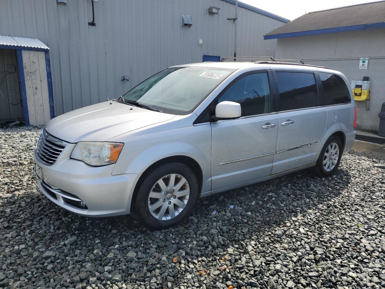 2011 CHRYSLER TOWN & COU car image