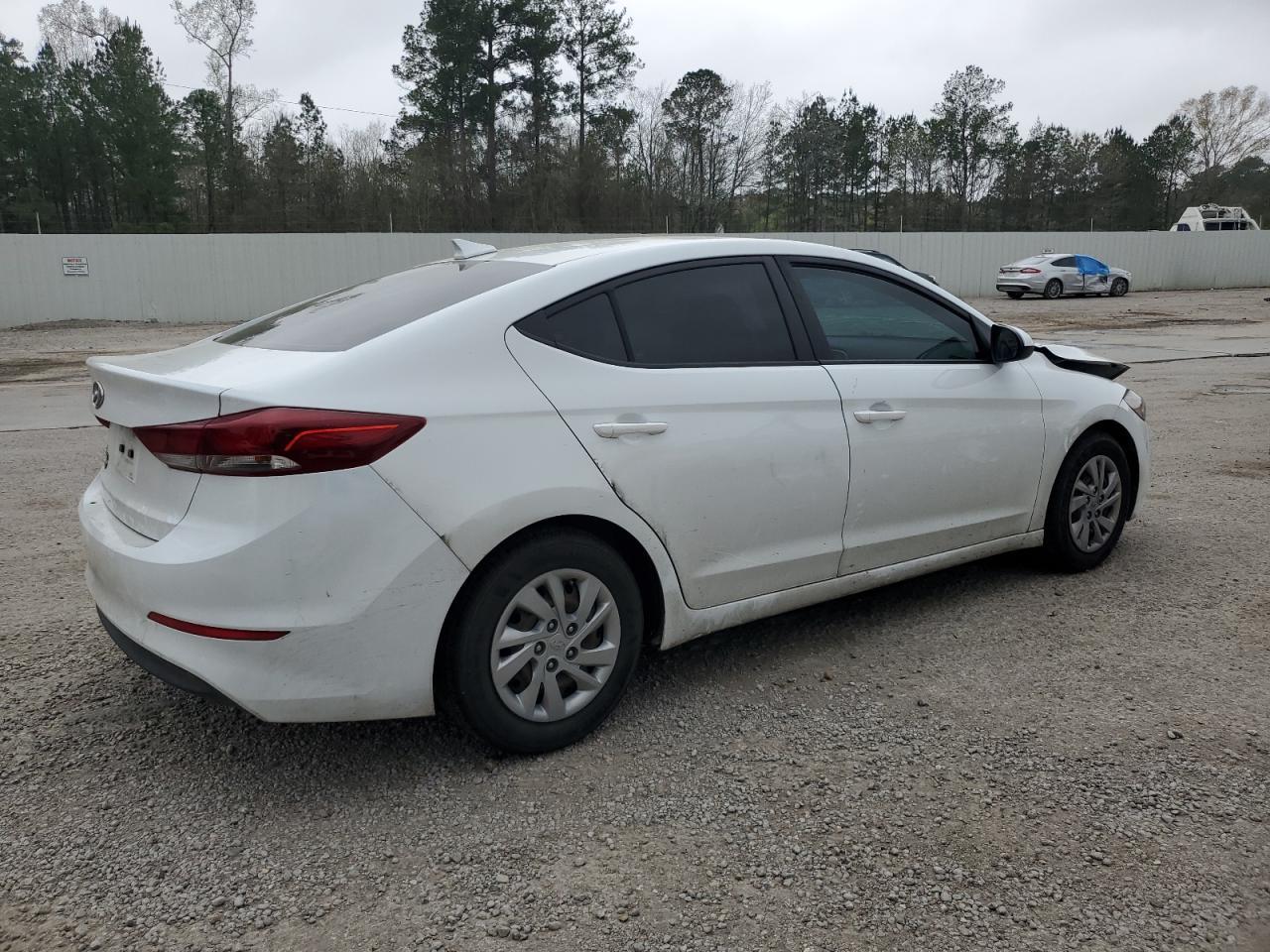 2018 HYUNDAI ELANTRA SE - Фото 3