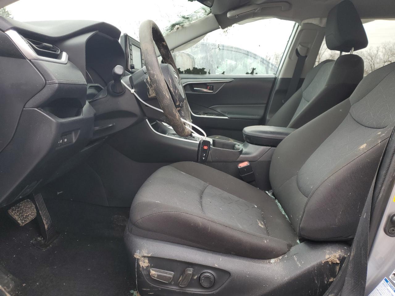 2022 TOYOTA RAV4 XLE - Image 7