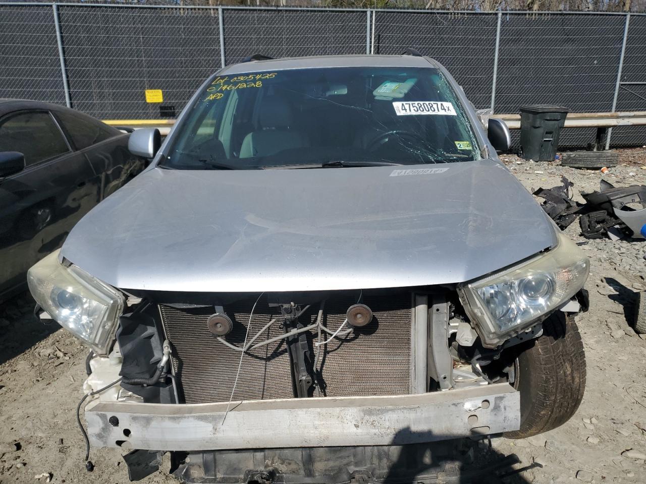 2011 TOYOTA HIGHLANDER - Фото 5