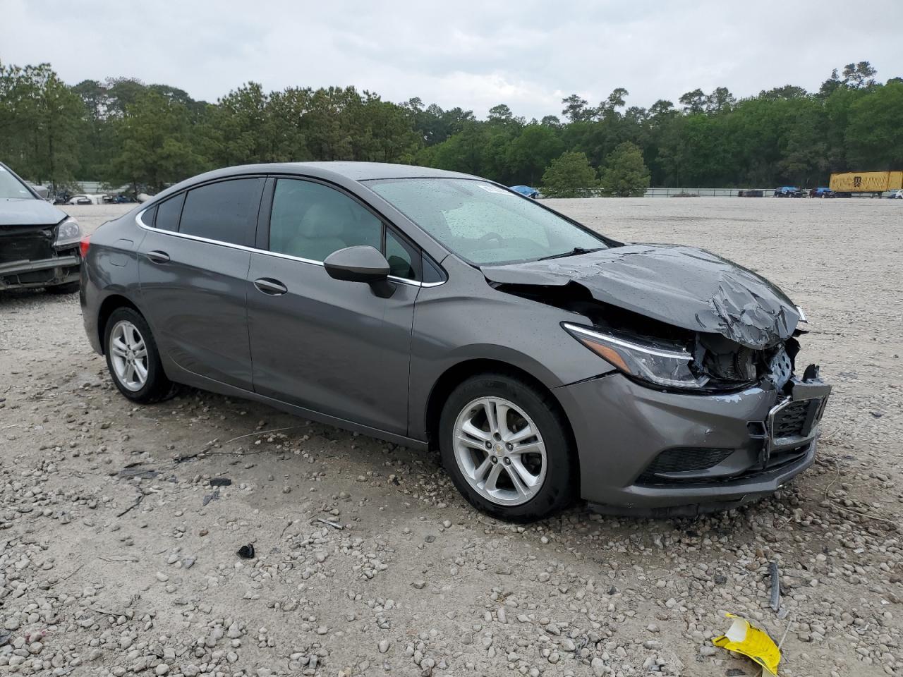 2017 CHEVROLET CRUZE LT - Image 4