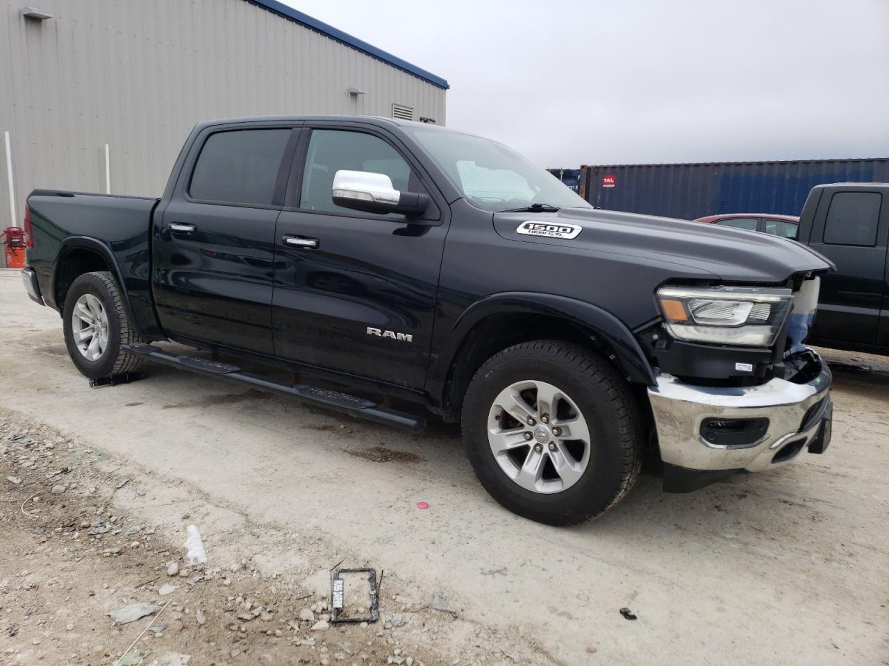 2019 RAM 1500 LARAM - Фото 4
