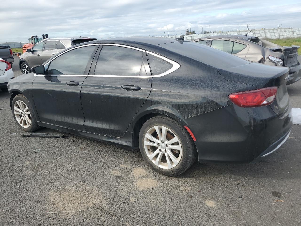 2015 CHRYSLER 200 LIMITE - Image 2