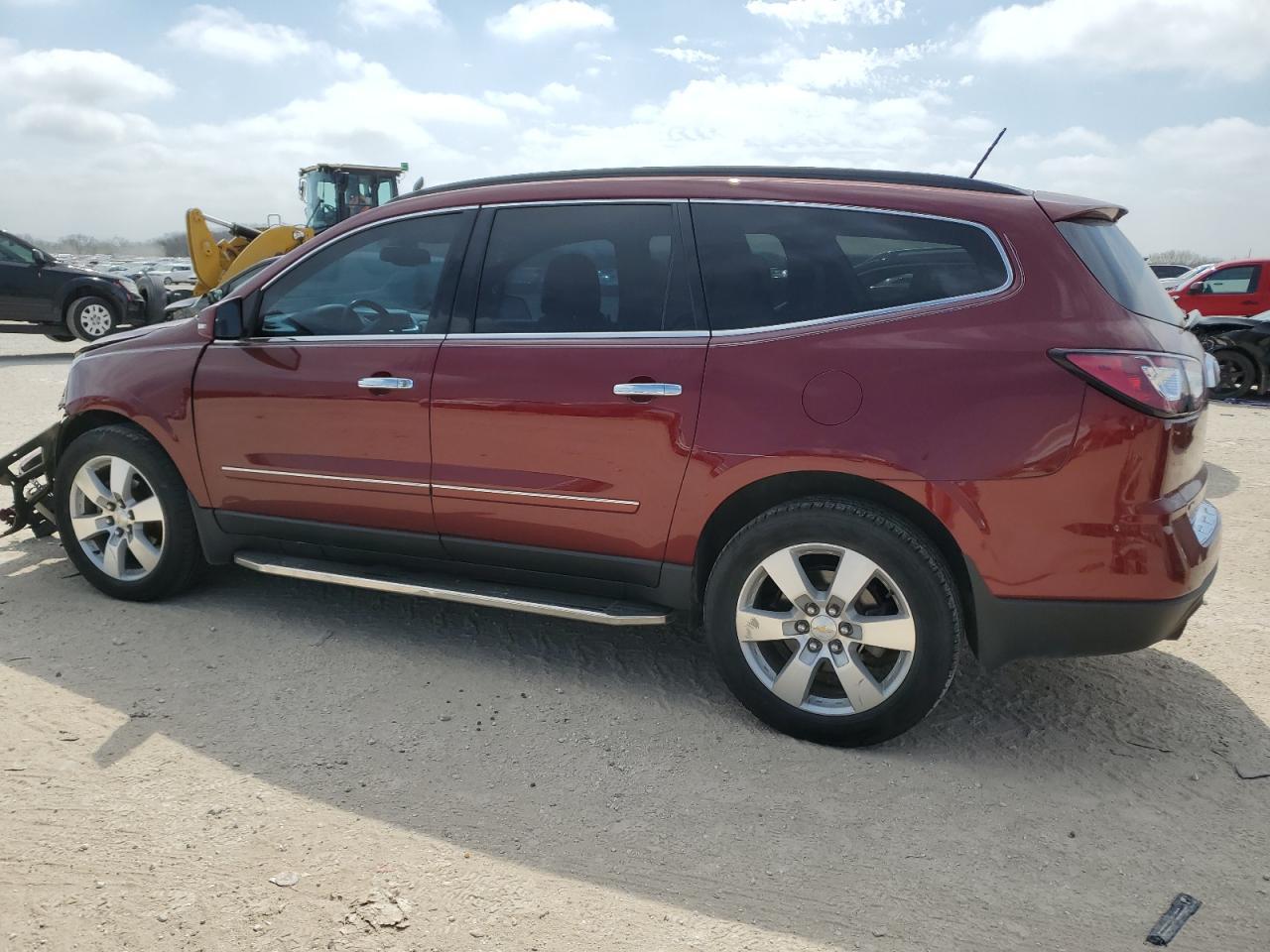 2015 CHEVROLET TRAVERSE L - Фото 2