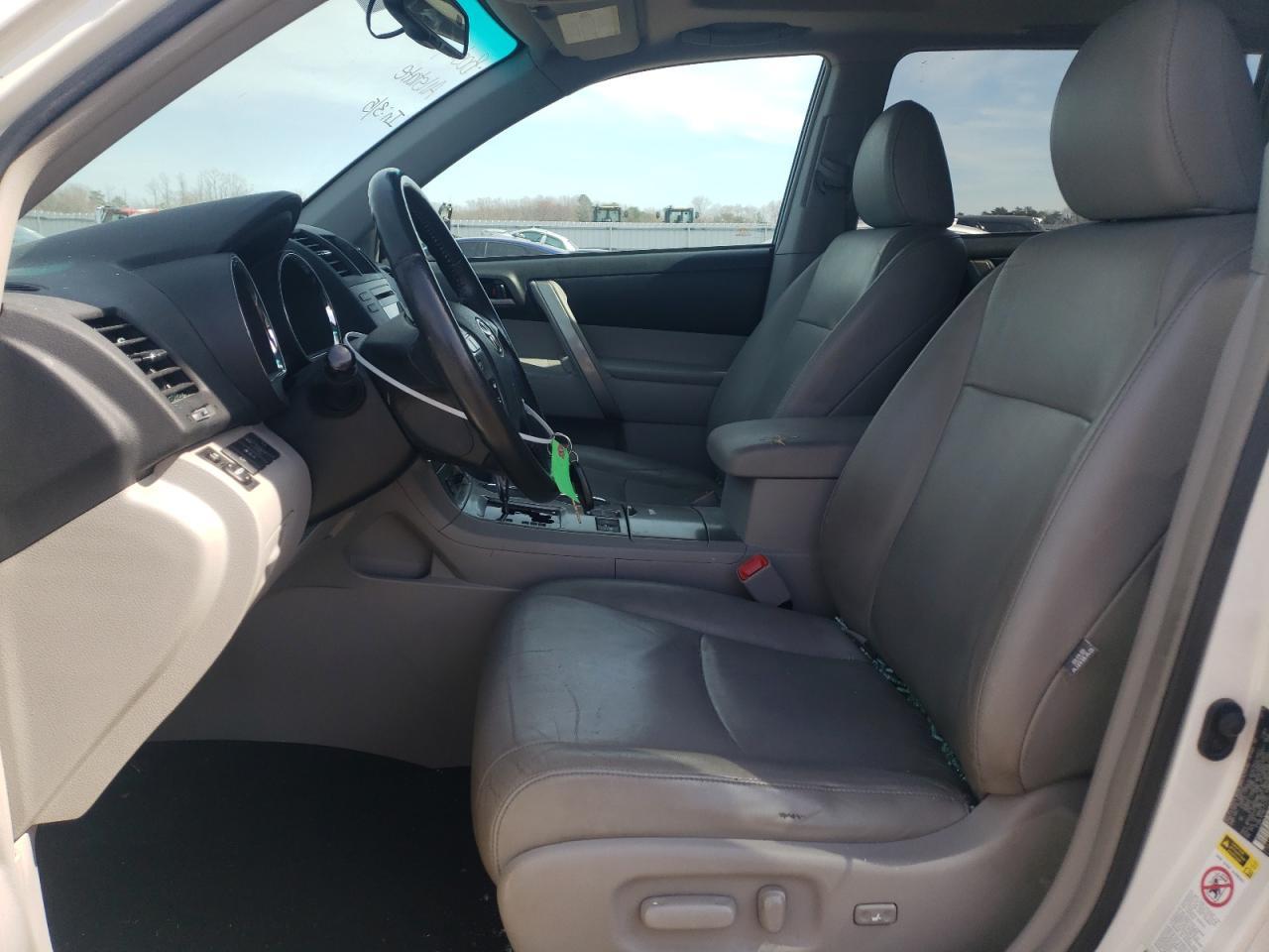 2012 TOYOTA HIGHLANDER - Image 7