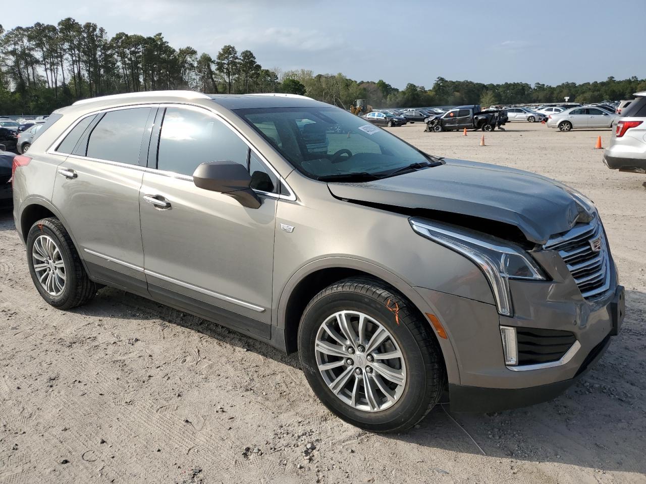 2019 CADILLAC XT5 LUXURY - Image 4