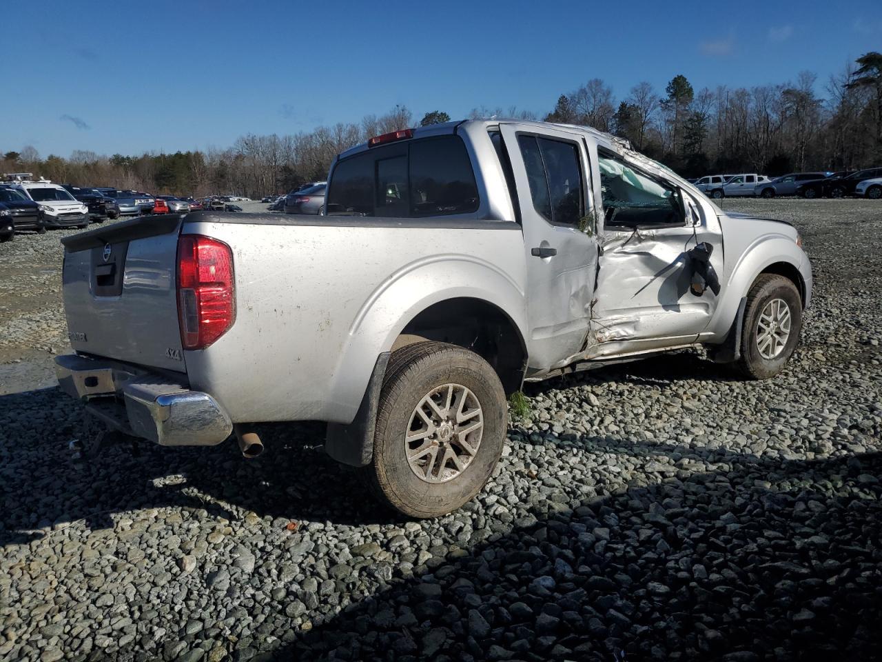 2019 NISSAN FRONTIER S - Фото 3