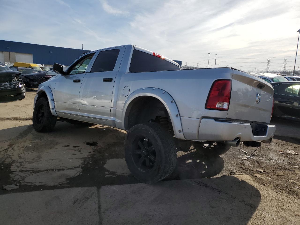 2014 RAM 1500 ST - Image 2