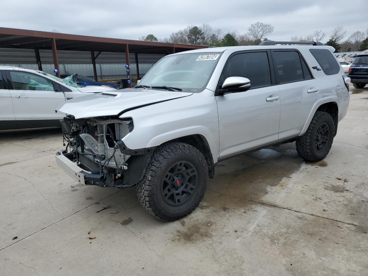 2022 TOYOTA 4RUNNER SR