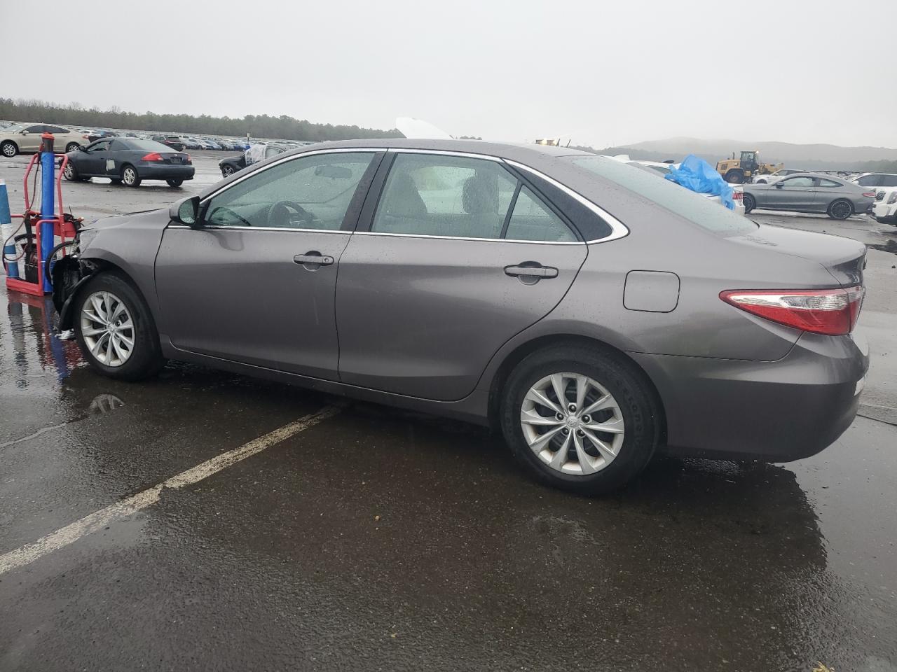 2017 TOYOTA CAMRY LE - Image 2