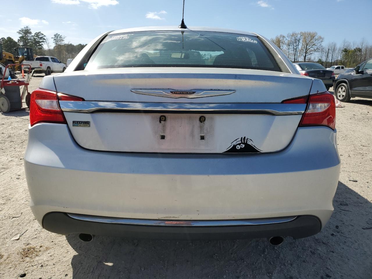 2012 CHRYSLER 200 LX - Image 6