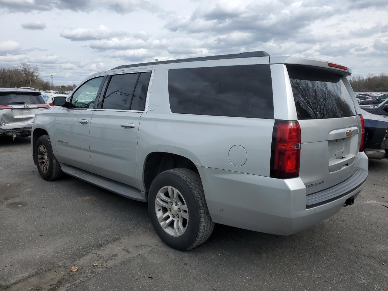 2015 CHEVROLET SUBURBAN C - Фото 2