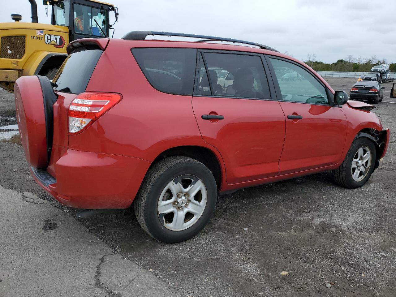 2011 TOYOTA RAV4 - Фото 3