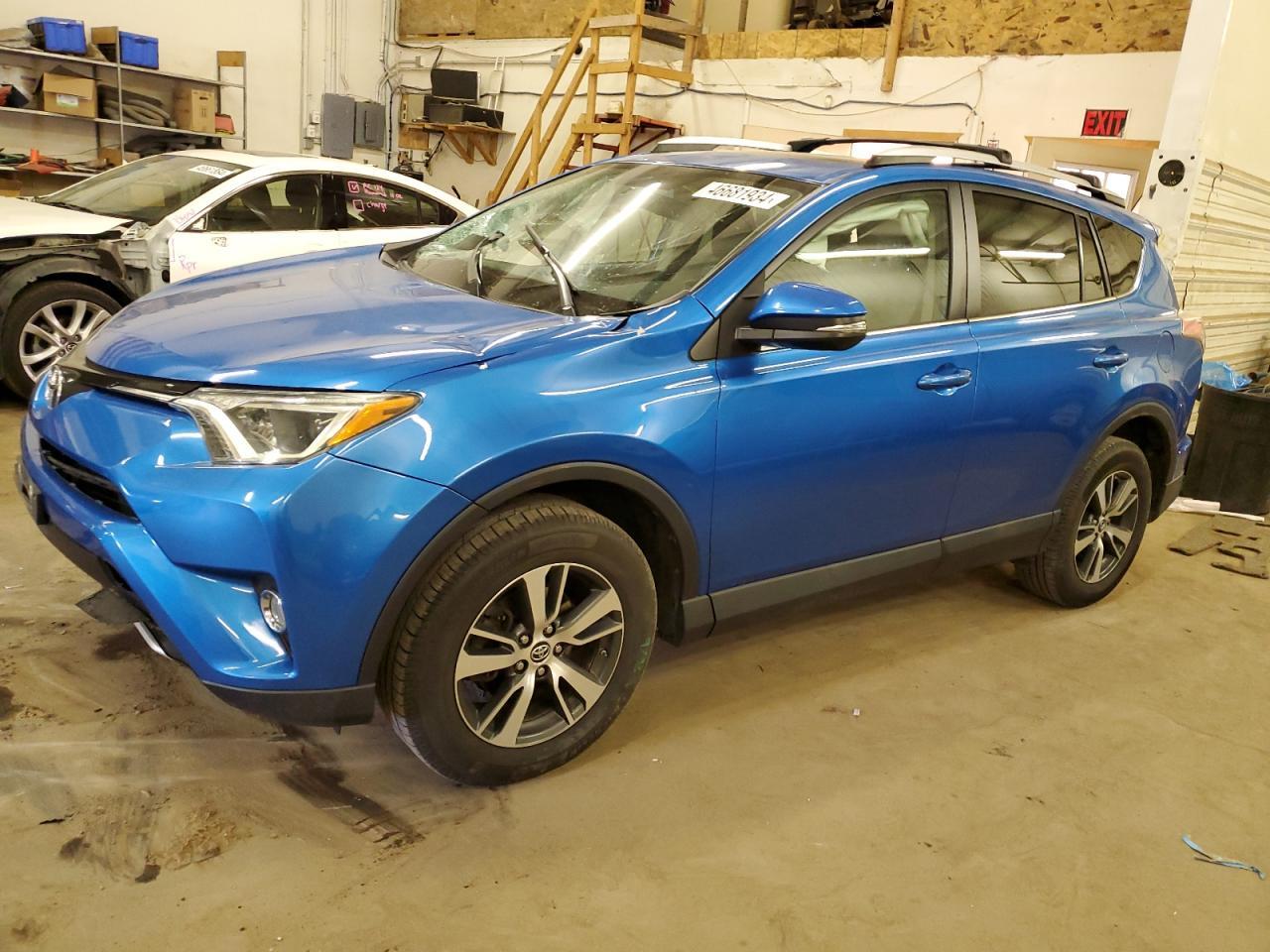 2016 TOYOTA RAV4 XLE