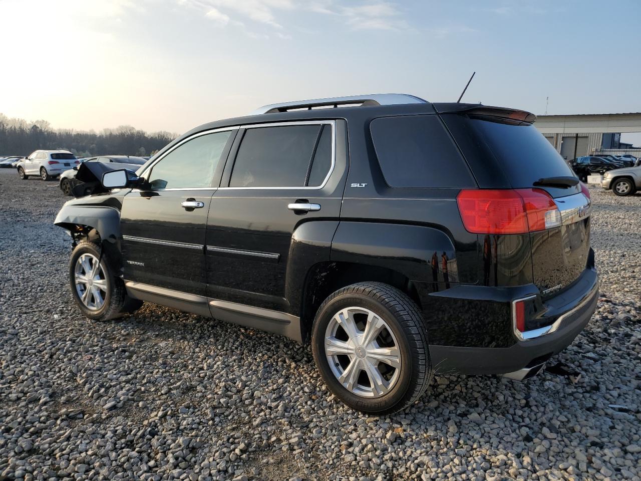 2016 GMC TERRAIN SL - Image 2