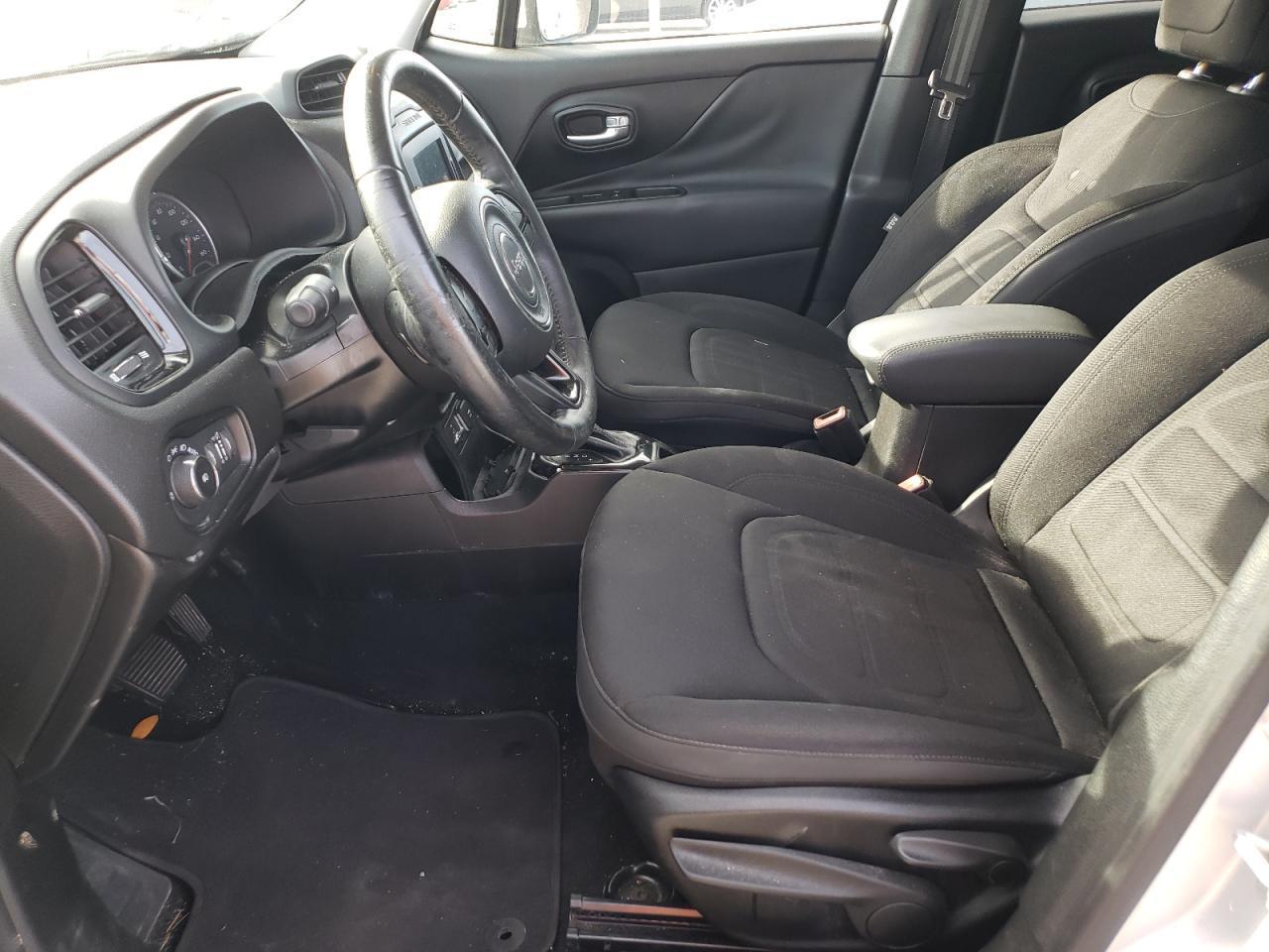 2017 JEEP RENEGADE L - Image 7