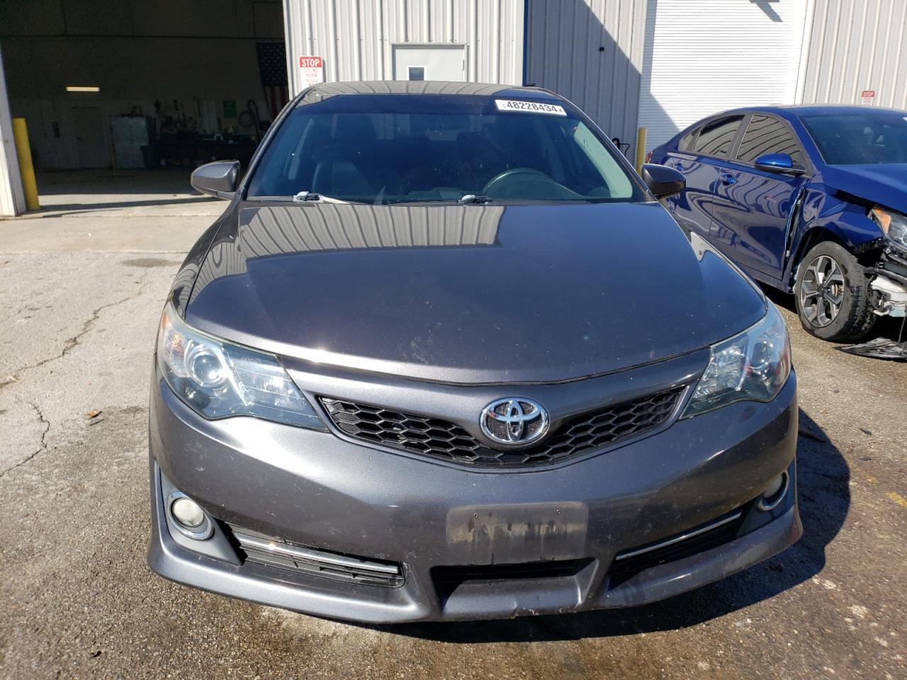 2014 TOYOTA CAMRY L - Image 5