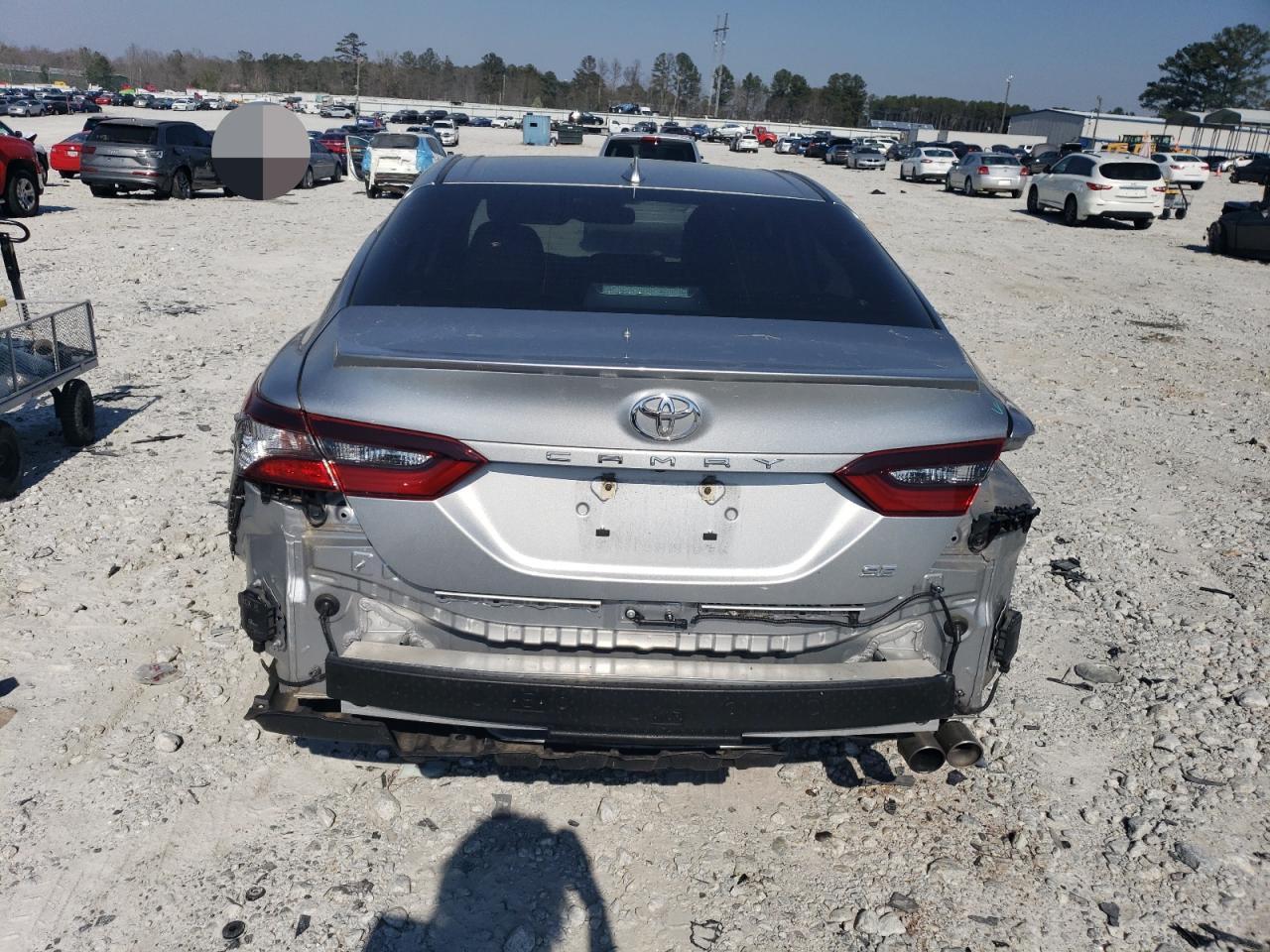 2021 TOYOTA CAMRY SE - Фото 6