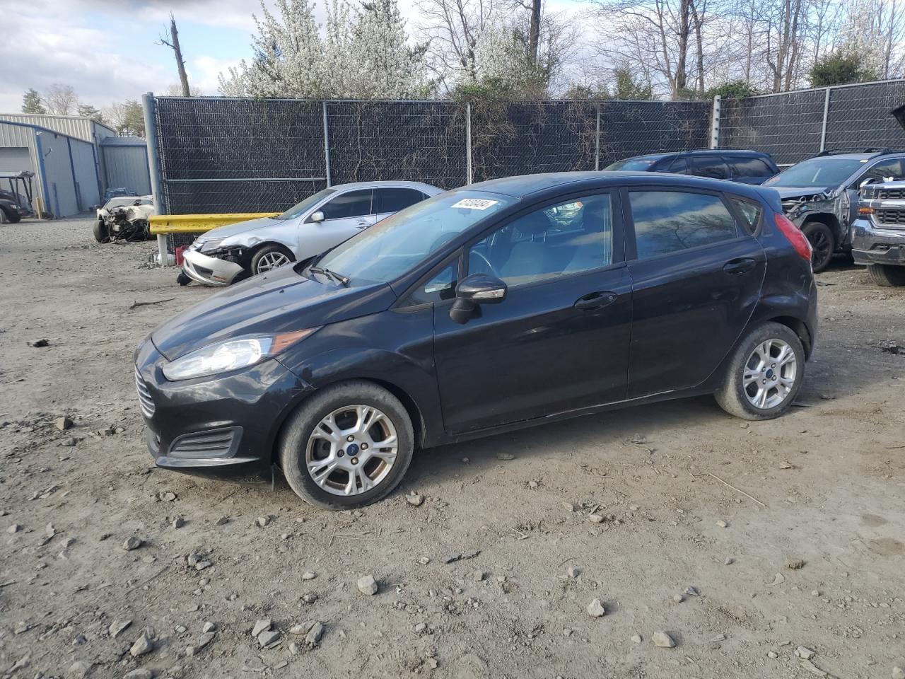 2015 FORD FIESTA SE car image