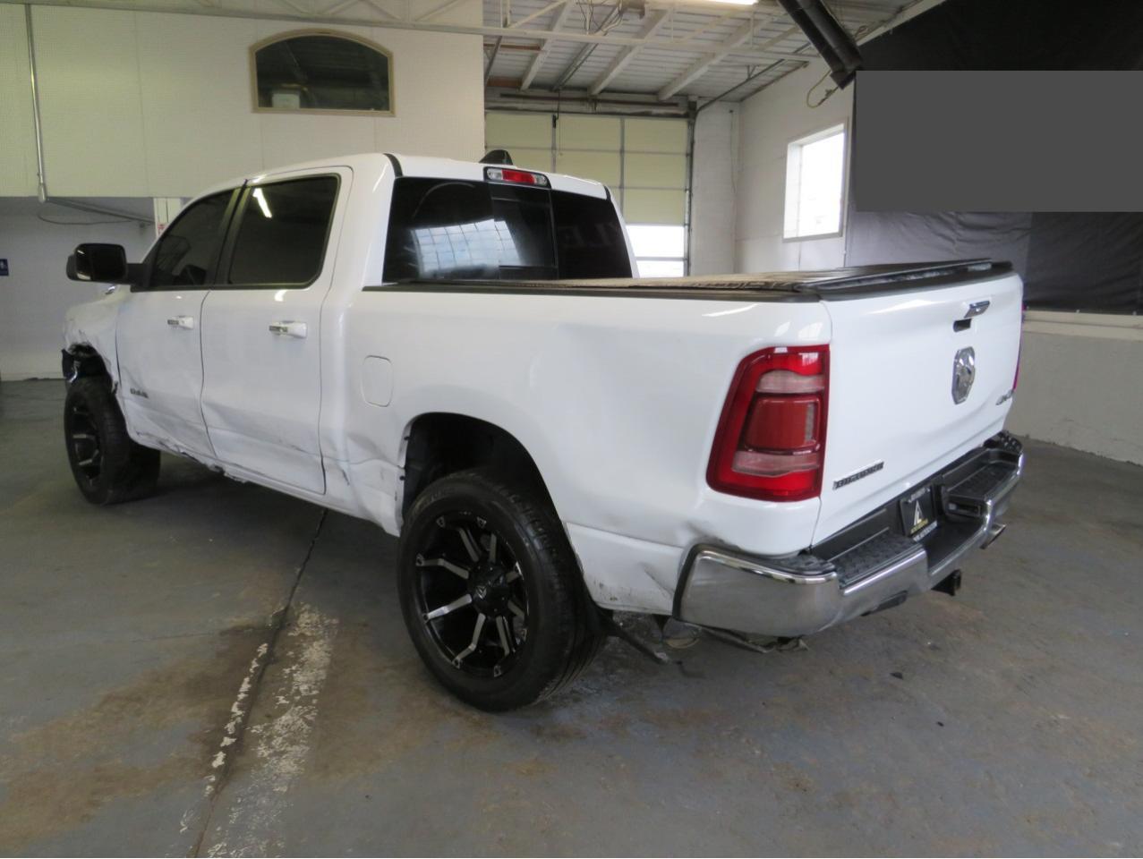 2019 RAM 1500 BIG H - Image 3