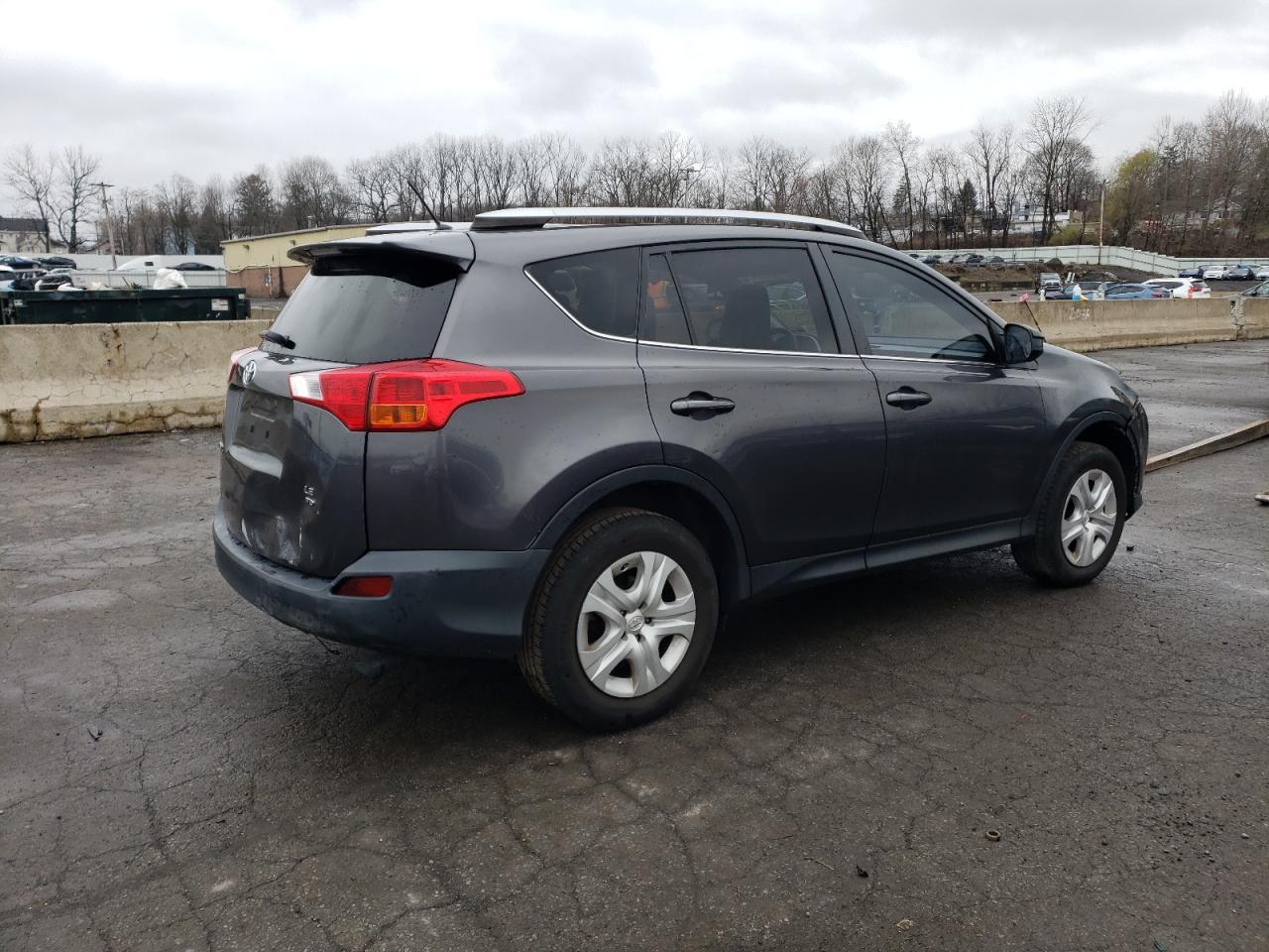 2014 TOYOTA RAV4 LE - Фото 3
