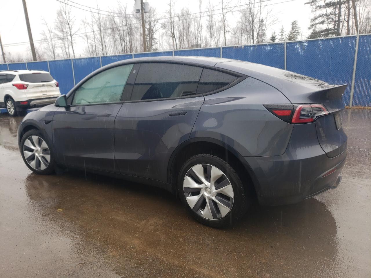 2023 TESLA MODEL Y - Image 2