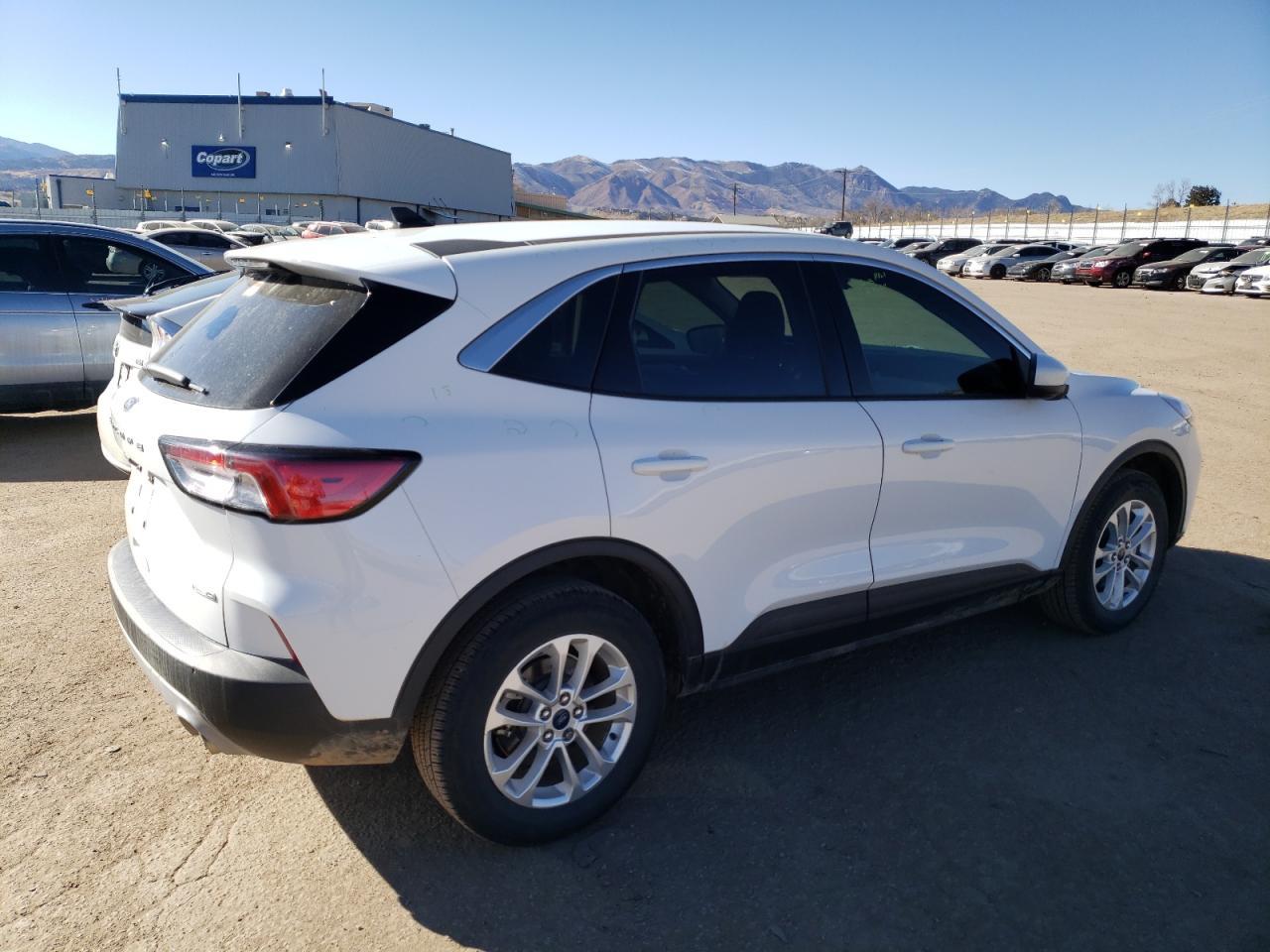 2020 FORD ESCAPE SE - Фото 3