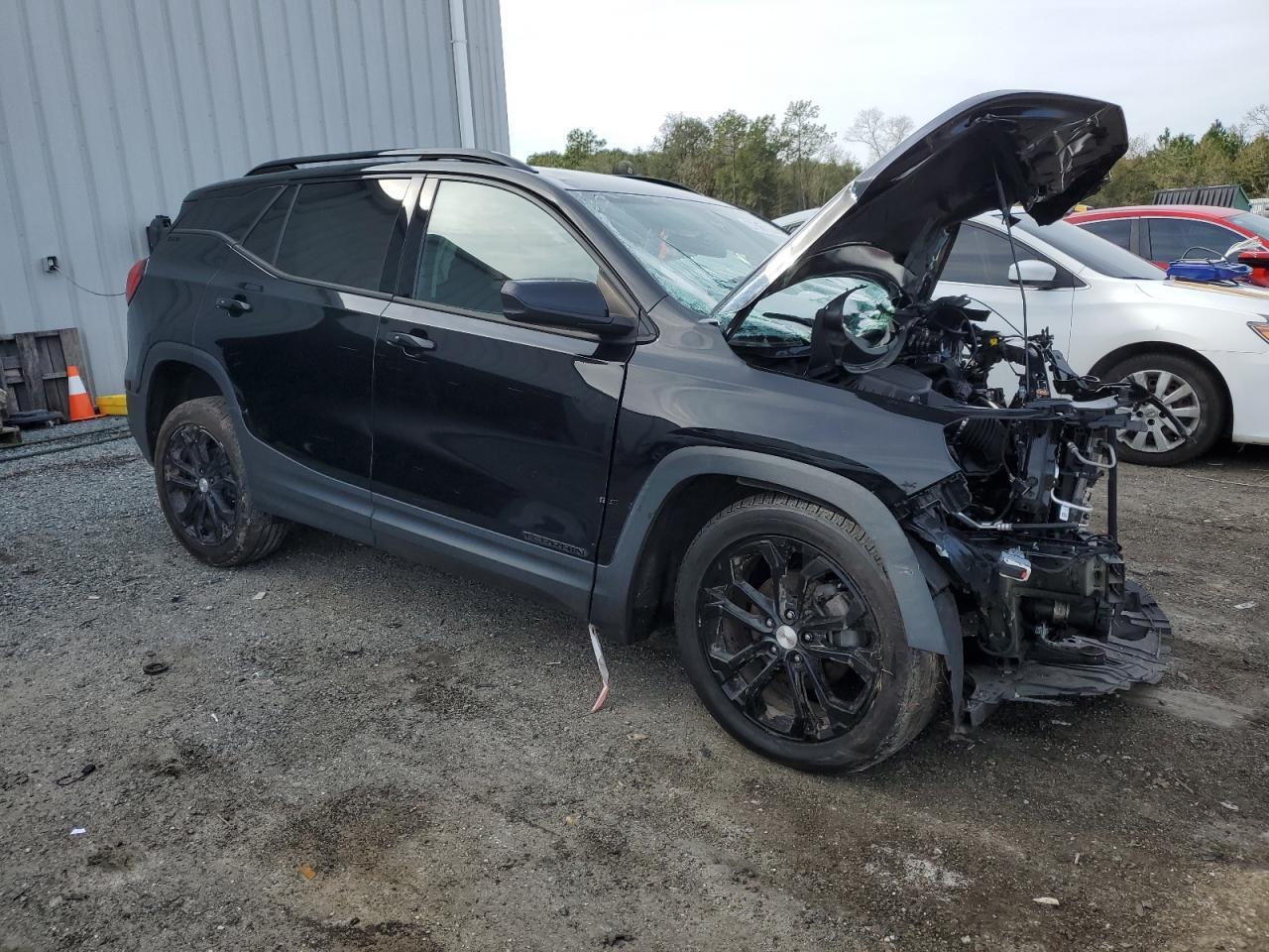 2019 GMC TERRAIN SL - Image 4
