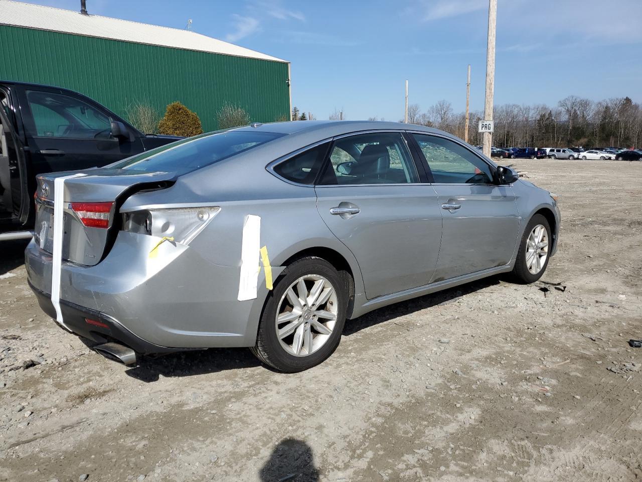 2015 TOYOTA AVALON XLE - Image 3