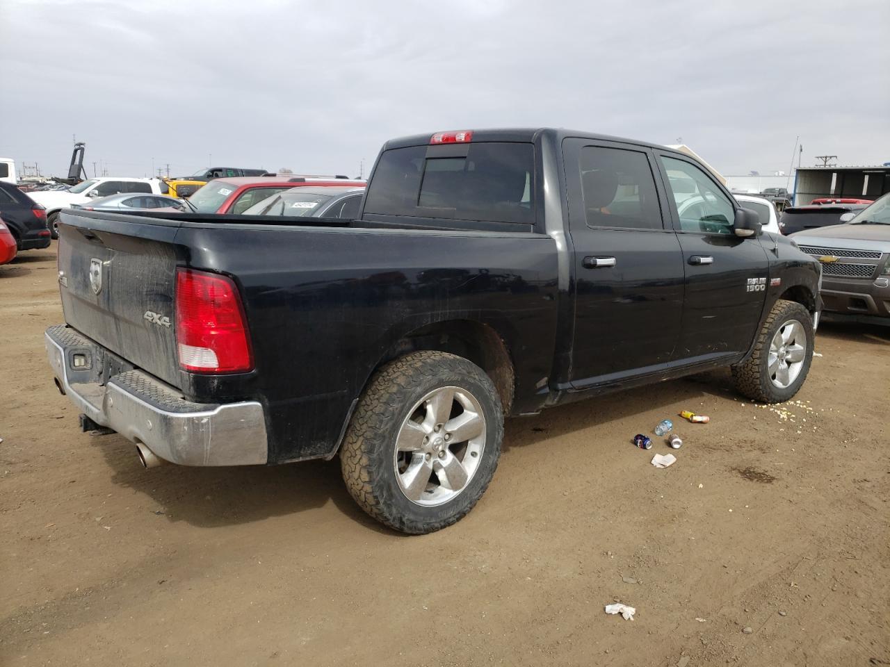 2017 RAM 1500 SLT - Фото 3