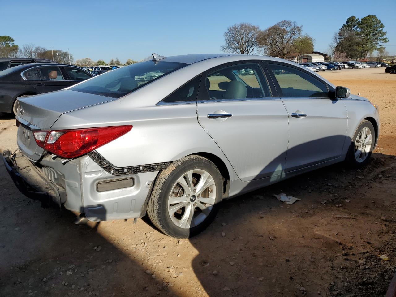 2011 HYUNDAI SONATA SE - Фото 3