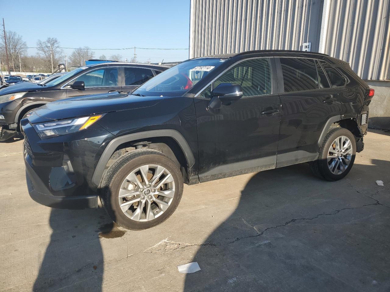 2022 TOYOTA RAV4 XLE P