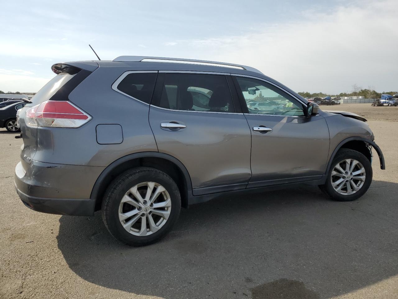 2016 NISSAN ROGUE S - Фото 3