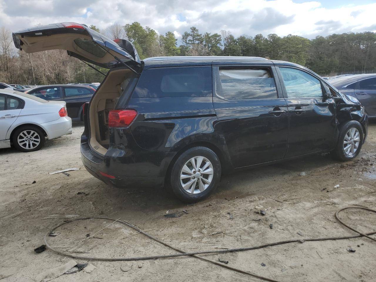 2016 KIA SEDONA LX - Фото 3