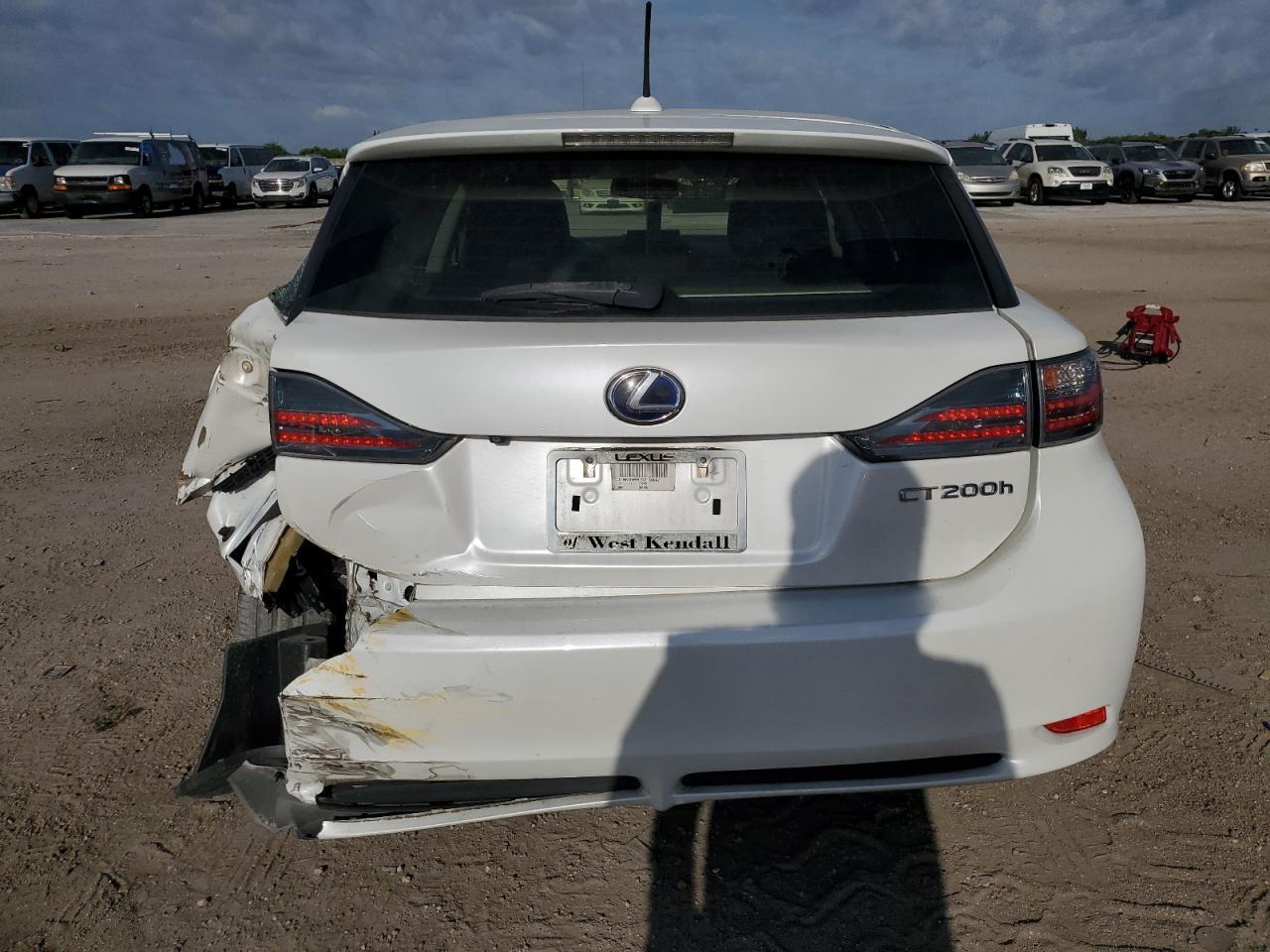 2013 LEXUS CT 200 - Image 6