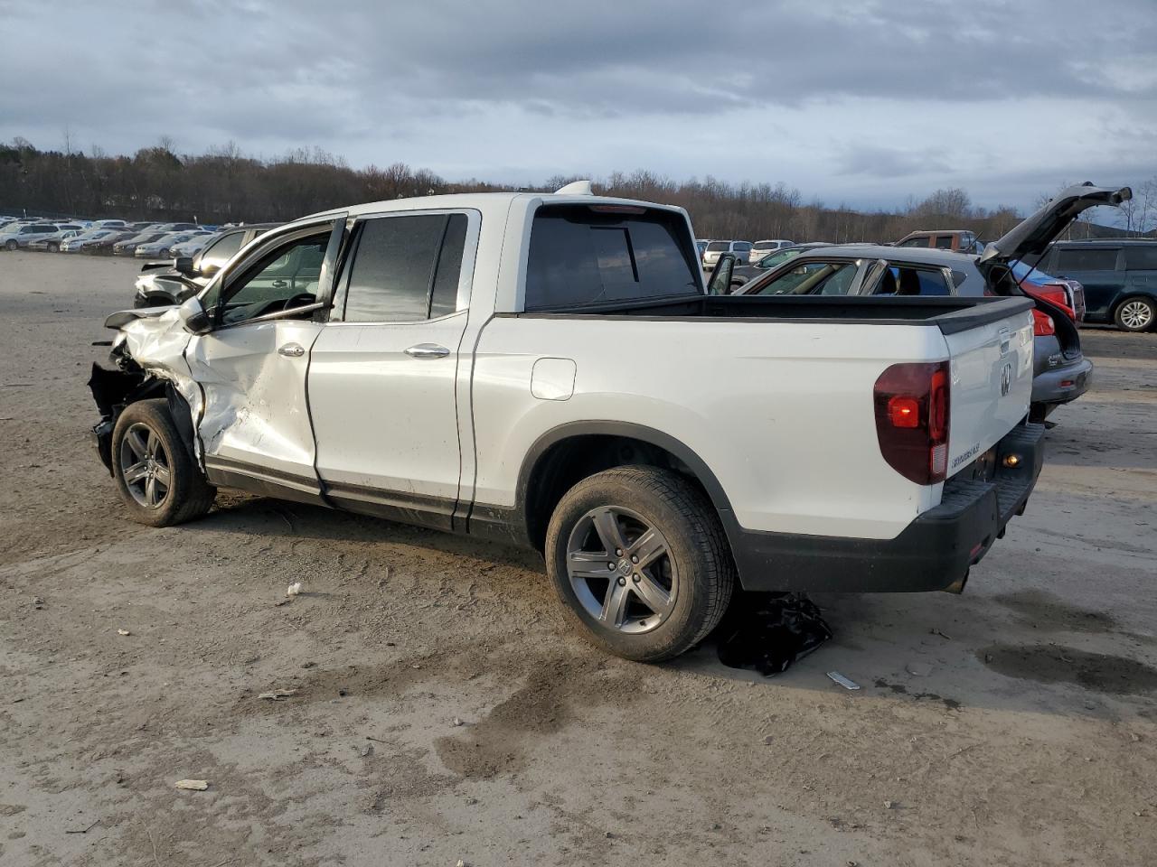 2021 HONDA RIDGELINE - Image 2