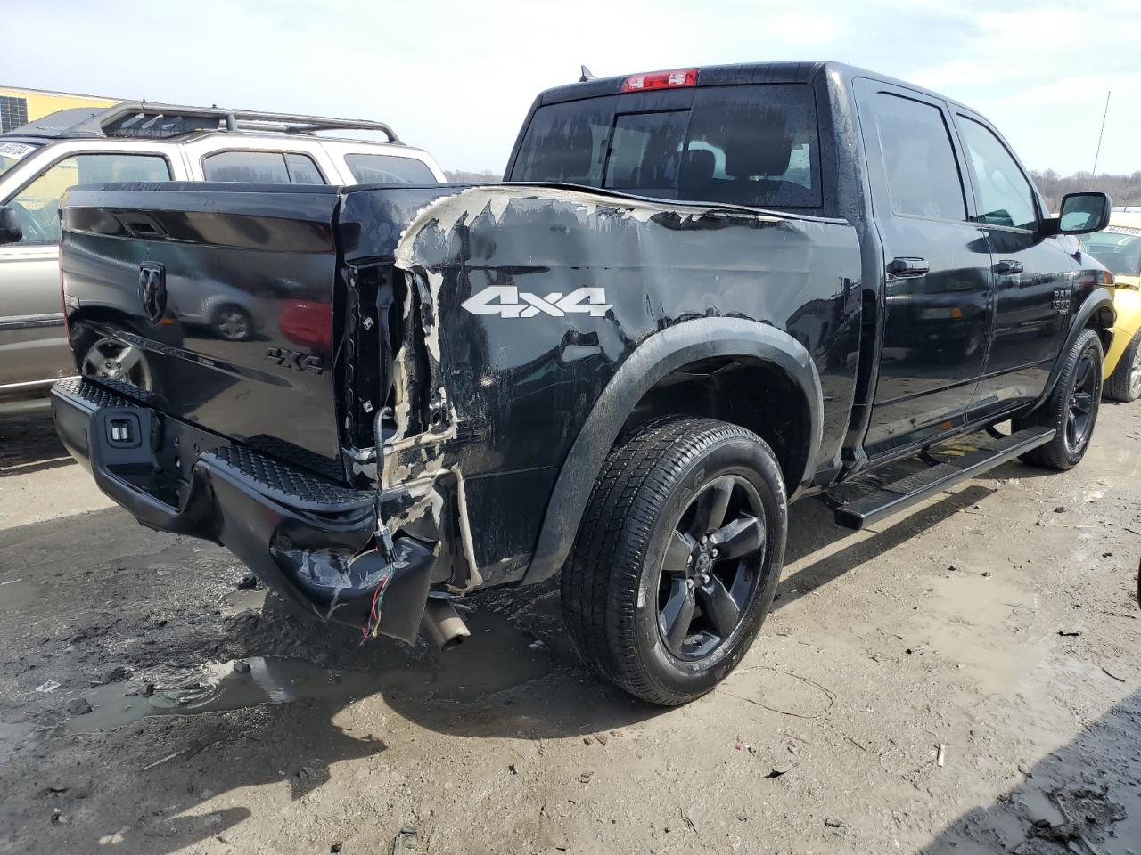 2019 RAM 1500 CLASS - Image 3