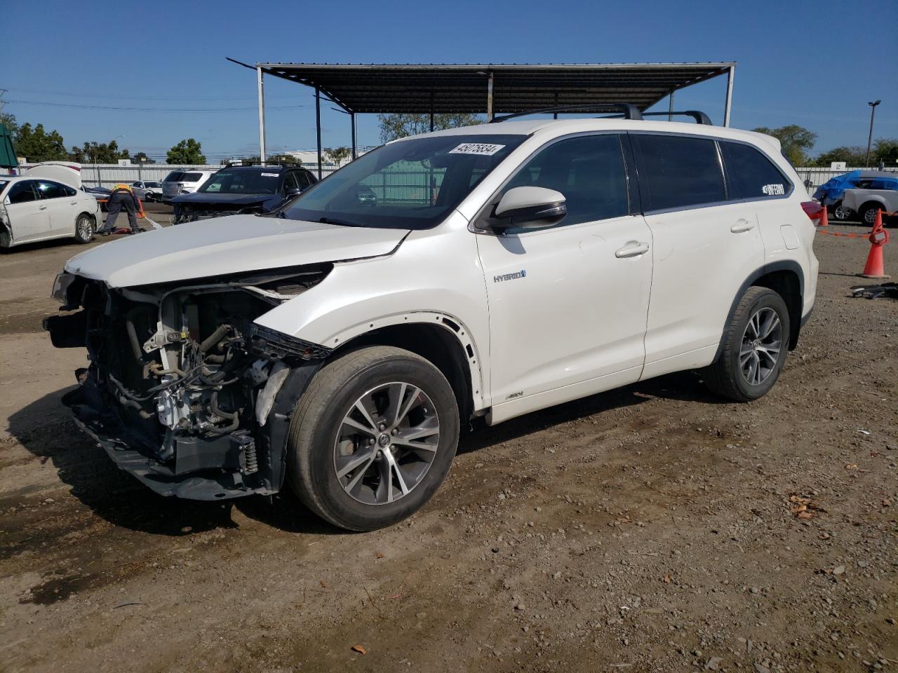 2017 TOYOTA HIGHLANDER car image