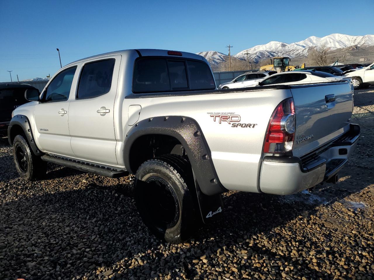2011 TOYOTA TACOMA DOU - Фото 2