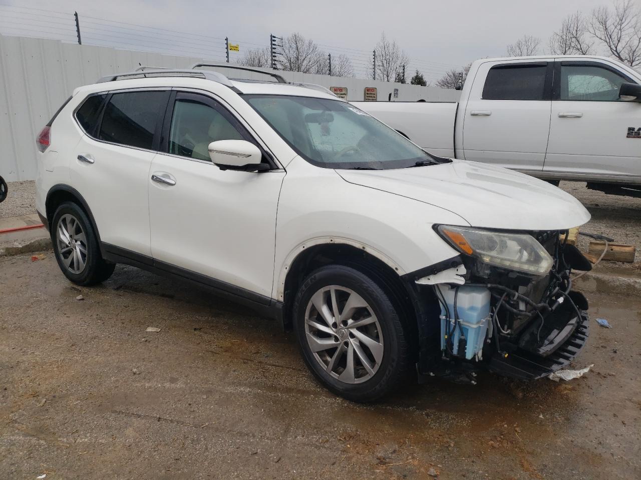 2014 NISSAN ROGUE S - Image 4