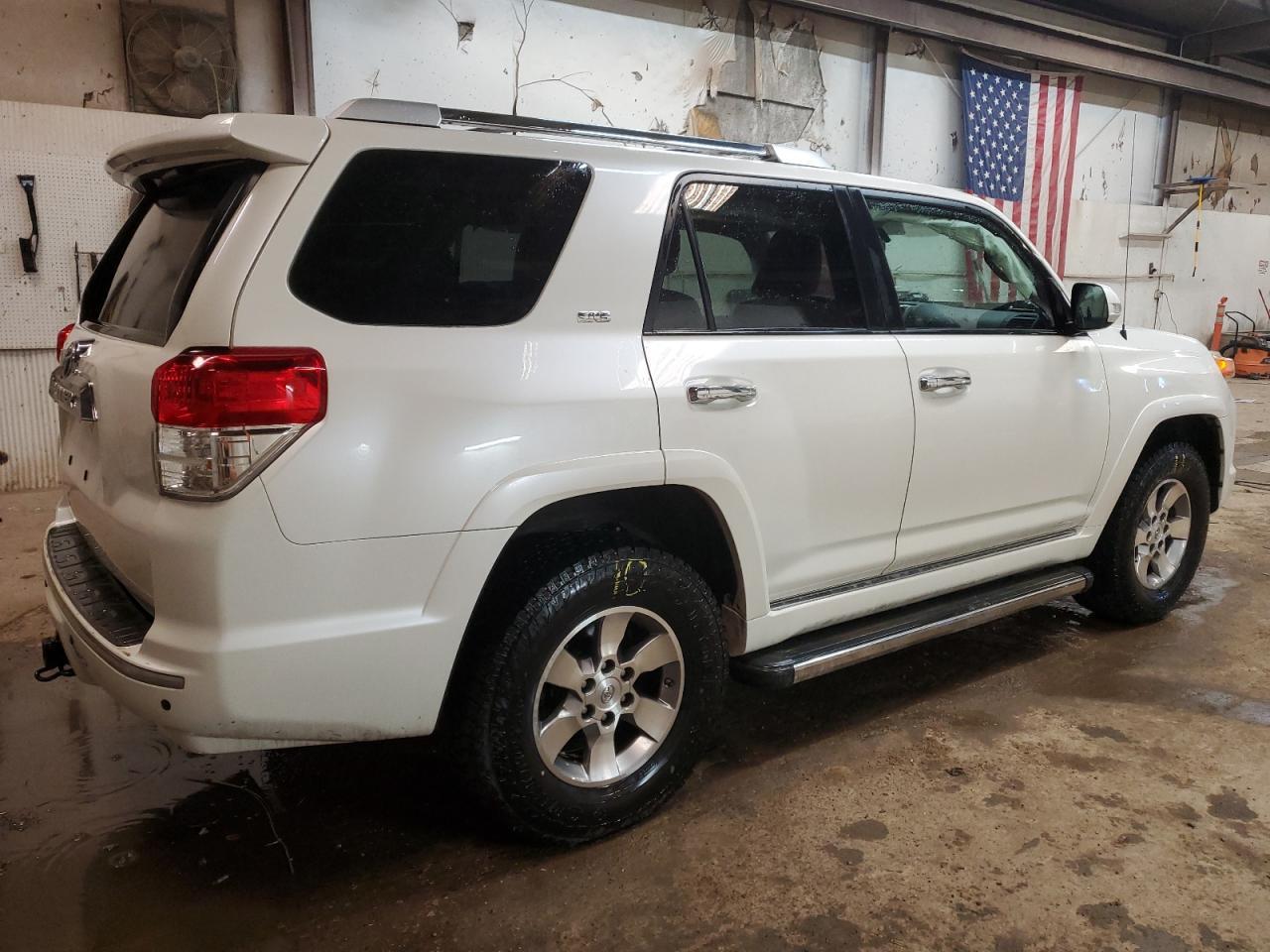 2011 TOYOTA 4RUNNER SR - Image 3