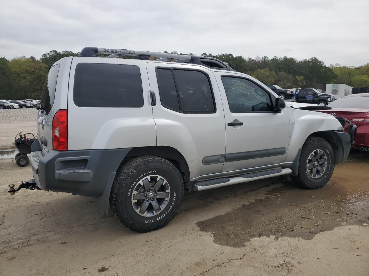 2014 NISSAN XTERRA X - Image 3