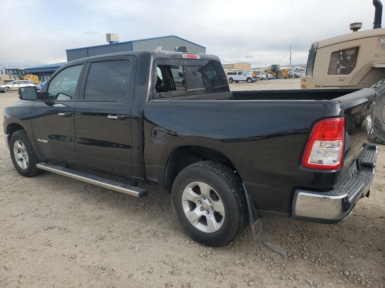 2019 RAM 1500 BIG H - Фото 2