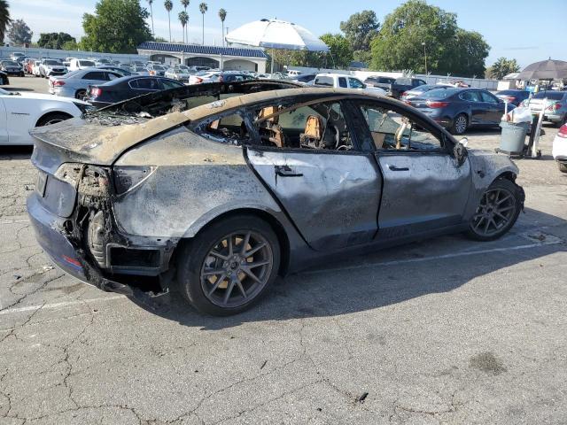 2022 Tesla Model 3 - Фото 3
