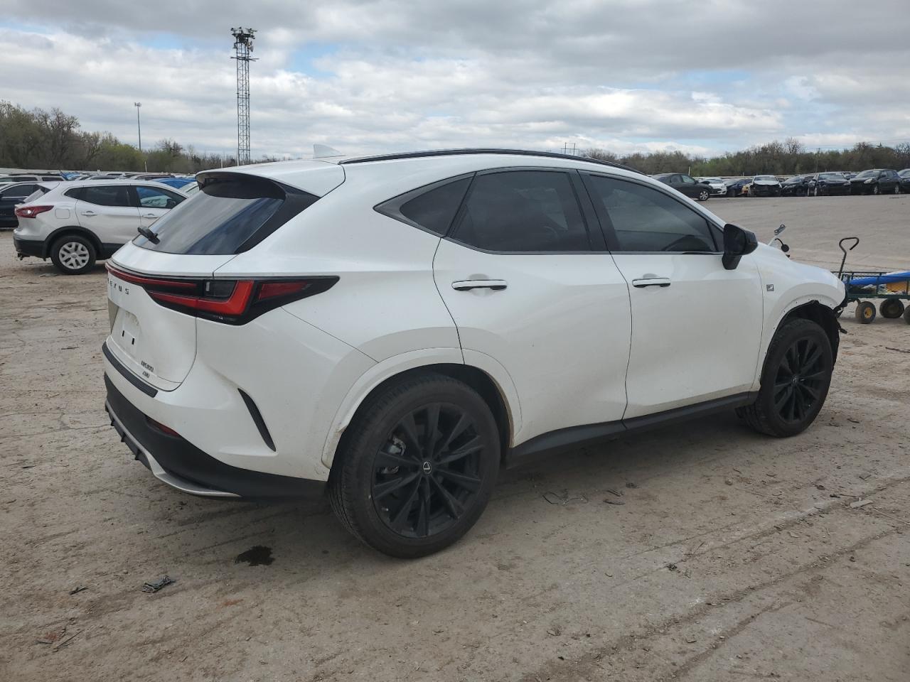 2023 LEXUS NX 350 - Фото 3
