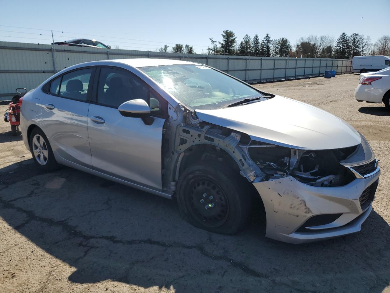 2016 CHEVROLET CRUZE LS - Image 4