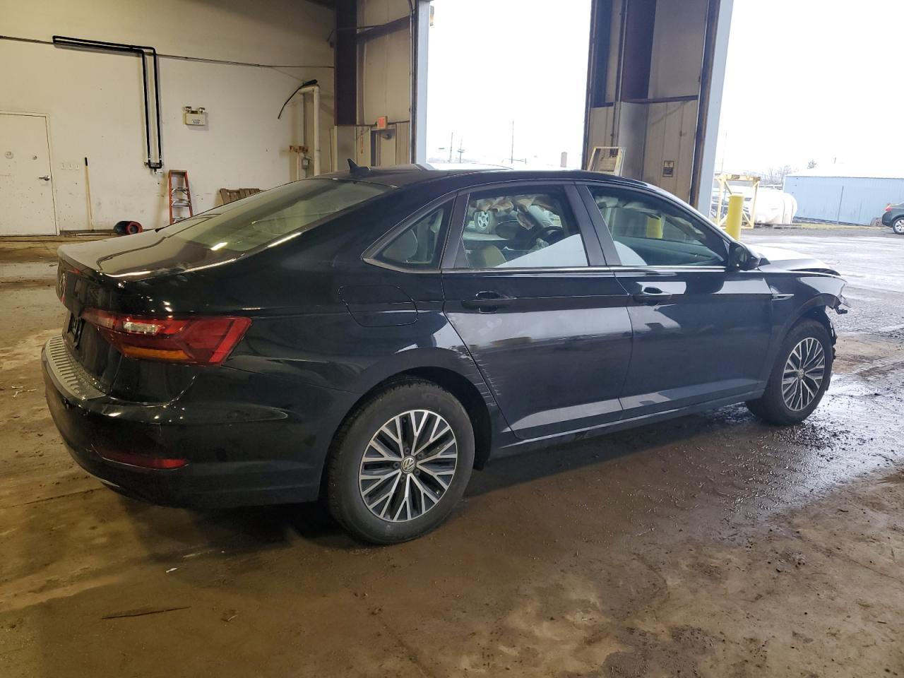 2019 VOLKSWAGEN JETTA SEL - Image 3