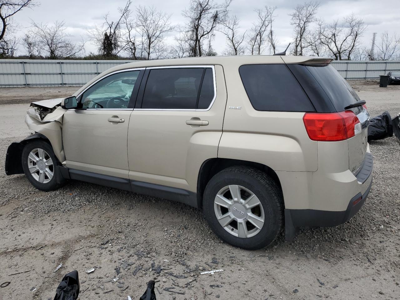 2012 GMC TERRAIN SL - Image 2