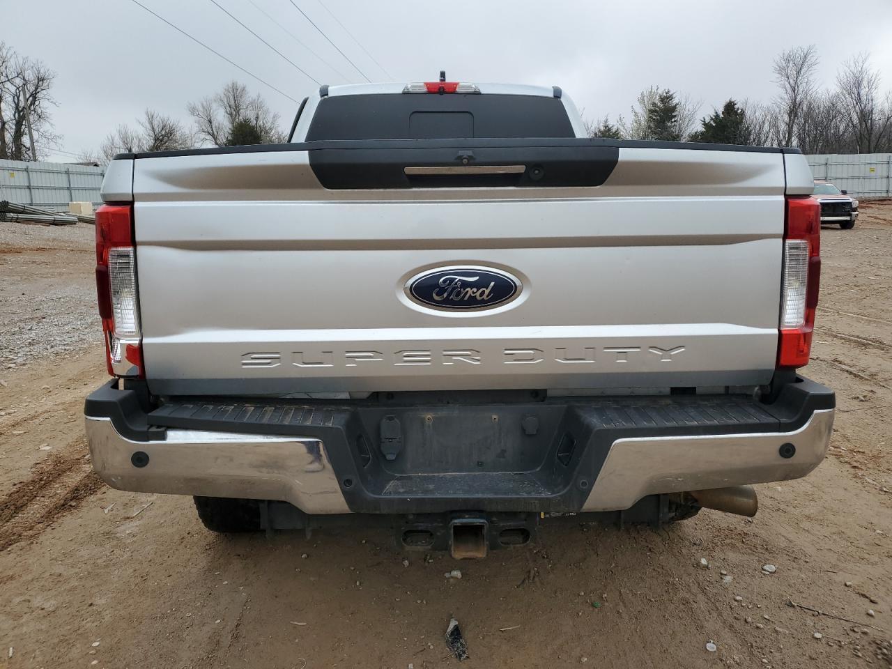 2017 FORD F250 SUPER - Image 6