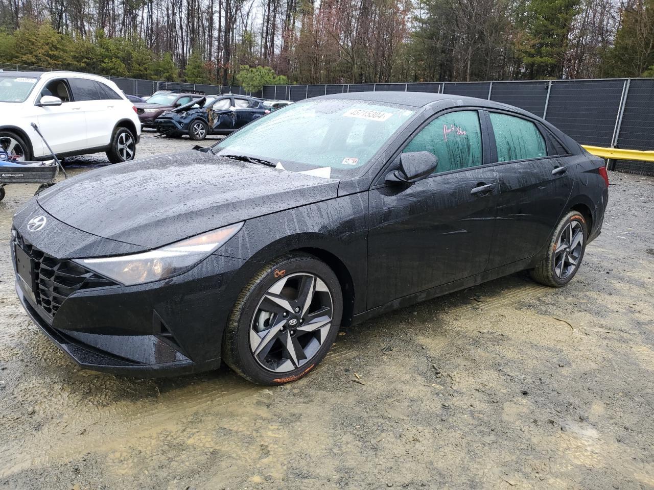 2023 HYUNDAI ELANTRA SE